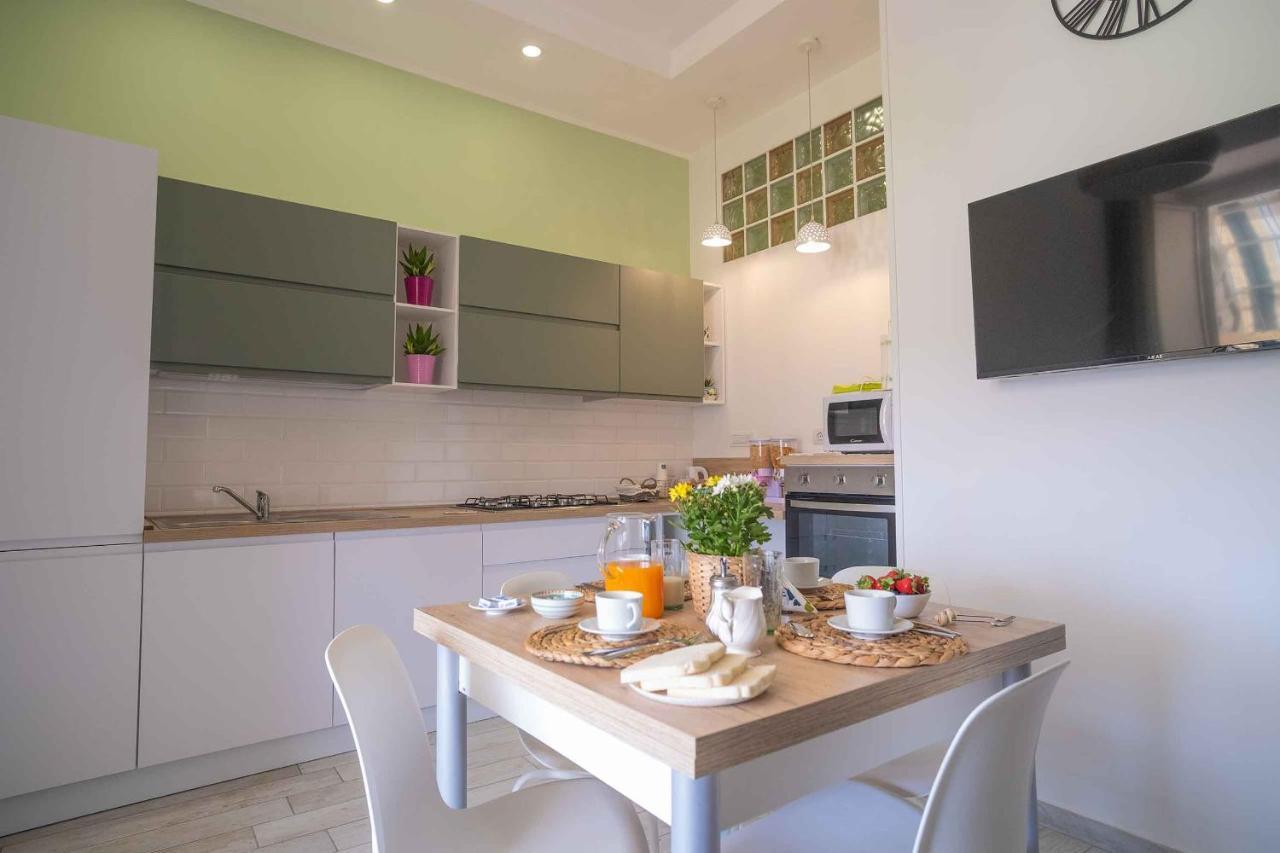 Taty Home Casa Vacanze Salerno Kültér fotó